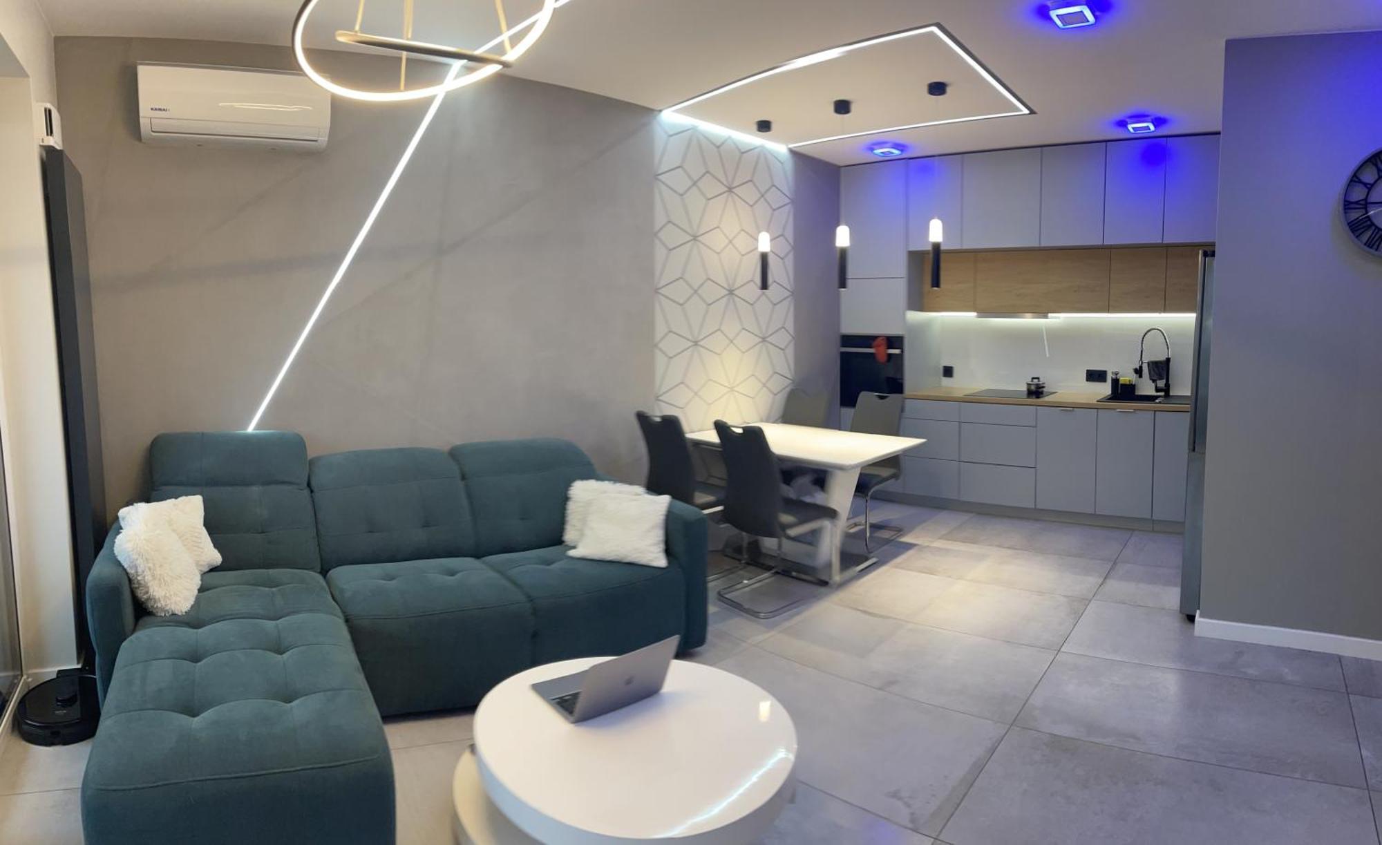 Apartment Airport Cybernetyki